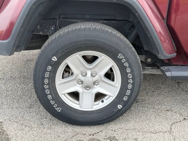 Used 2021 Jeep Gladiator Sport AWD/4WD image 14