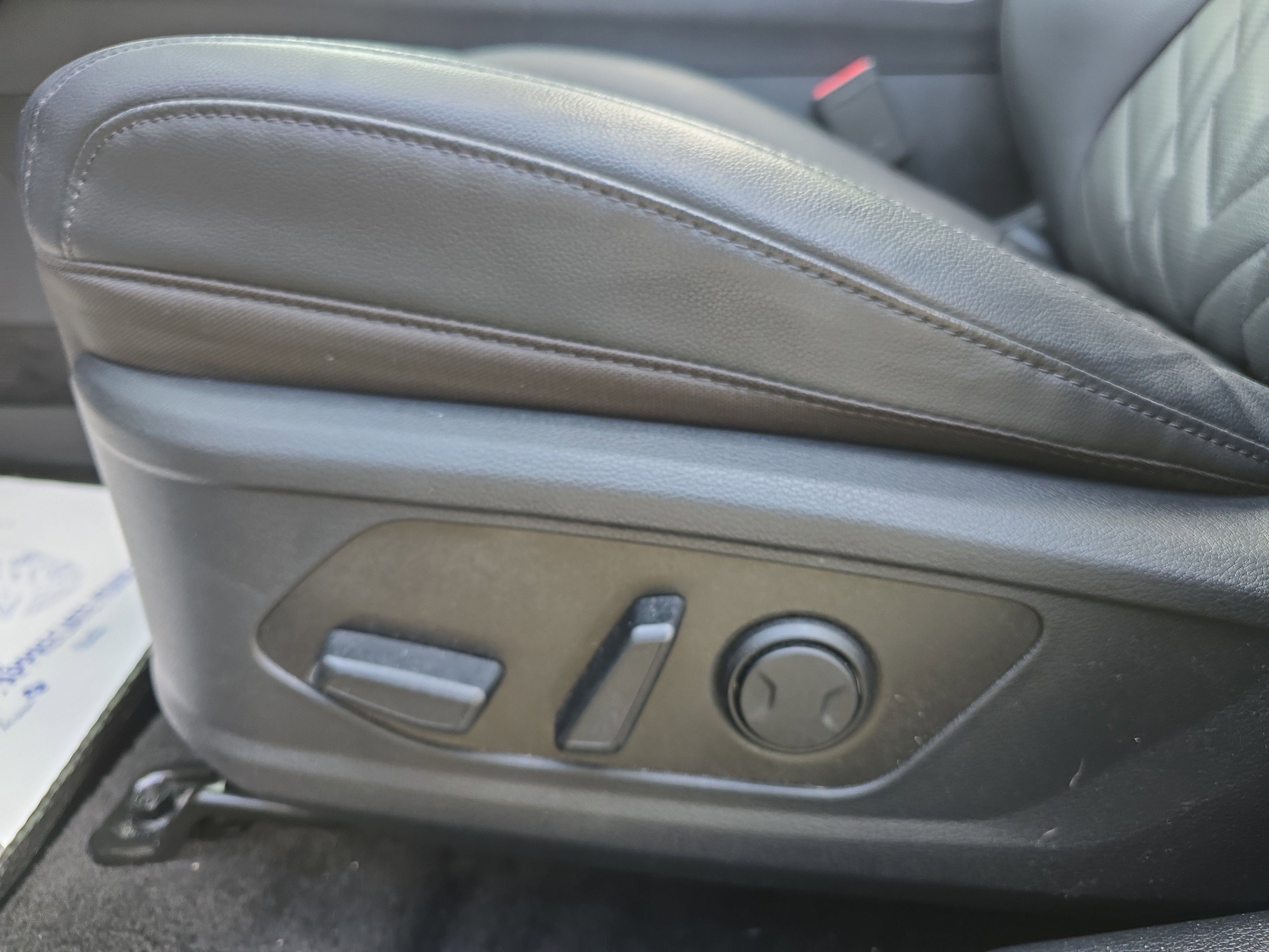 Used 2025 Kia Sportage X-Line Prestige image 13