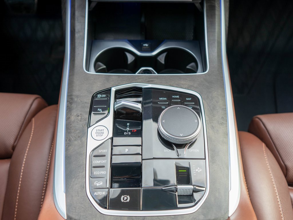 Used 2024 BMW X7 M60i image 29