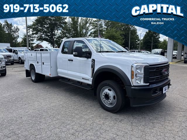 New 2025 Ford F450 XL image 2
