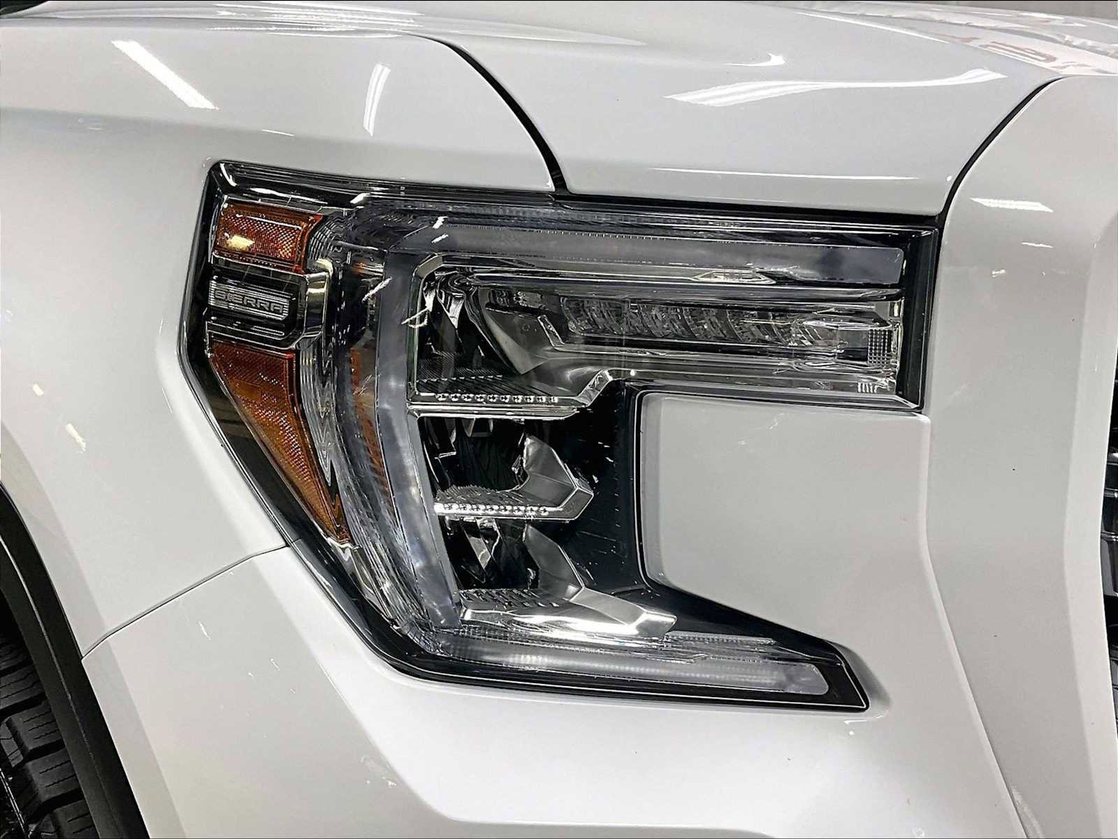 Used 2019 GMC Sierra 1500 AT4 w/ AT4 Premium Package image 13