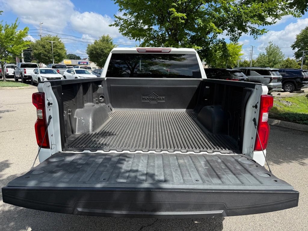 Used 2019 Chevrolet Silverado 1500 Custom w/ Custom Value Package AWD/4WD image 10
