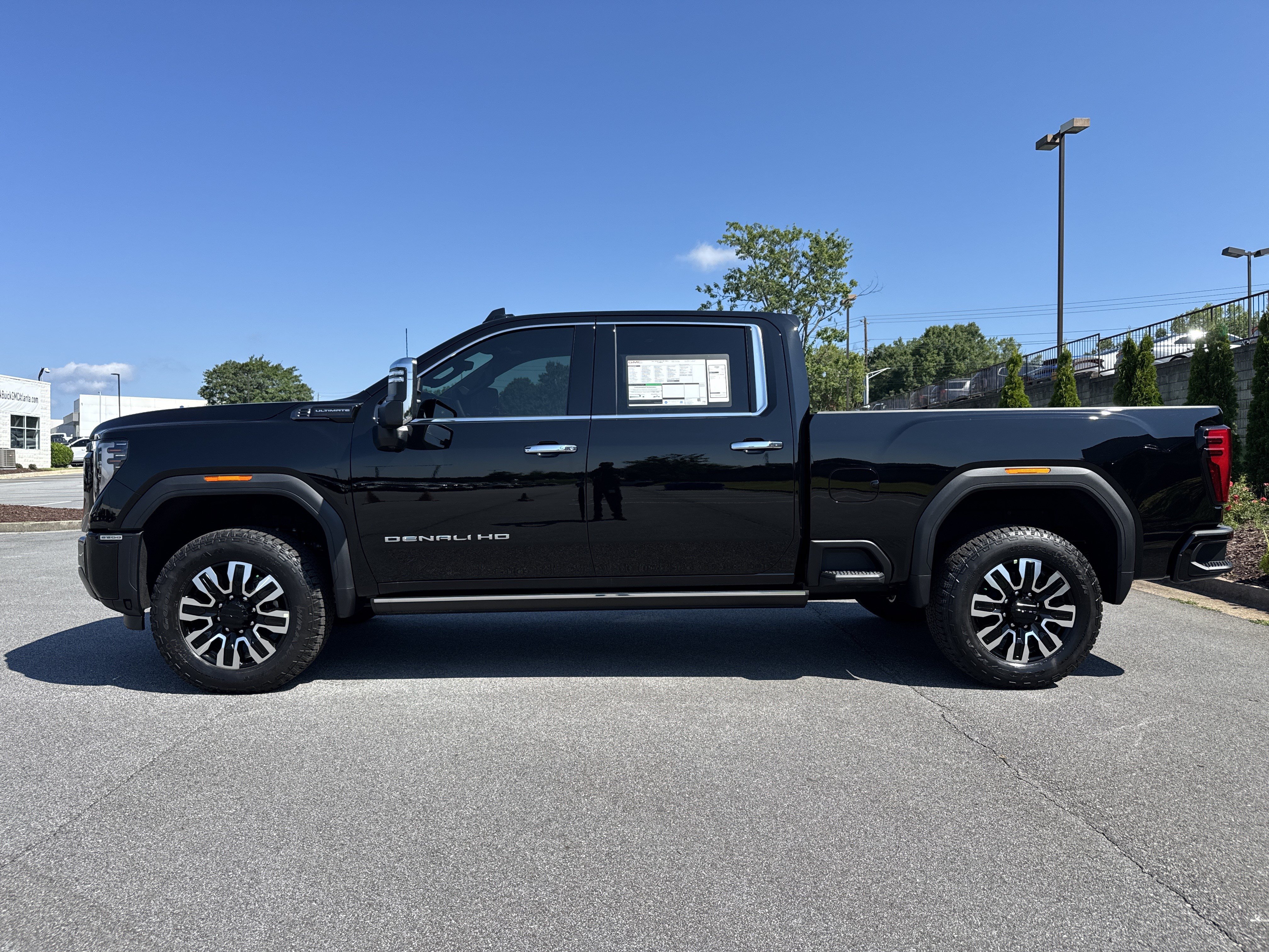 New 2026 GMC Sierra 2500 Denali Ultimate AWD/4WD image 7