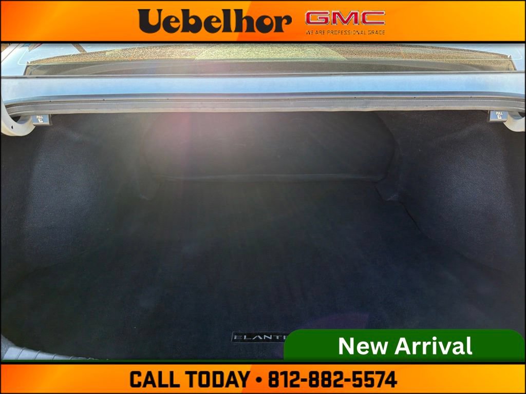 Used 2022 Hyundai Elantra SEL w/ Cargo Package FWD image 9