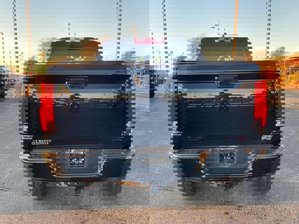 Used 2024 Chevrolet Colorado ZR2 image 6