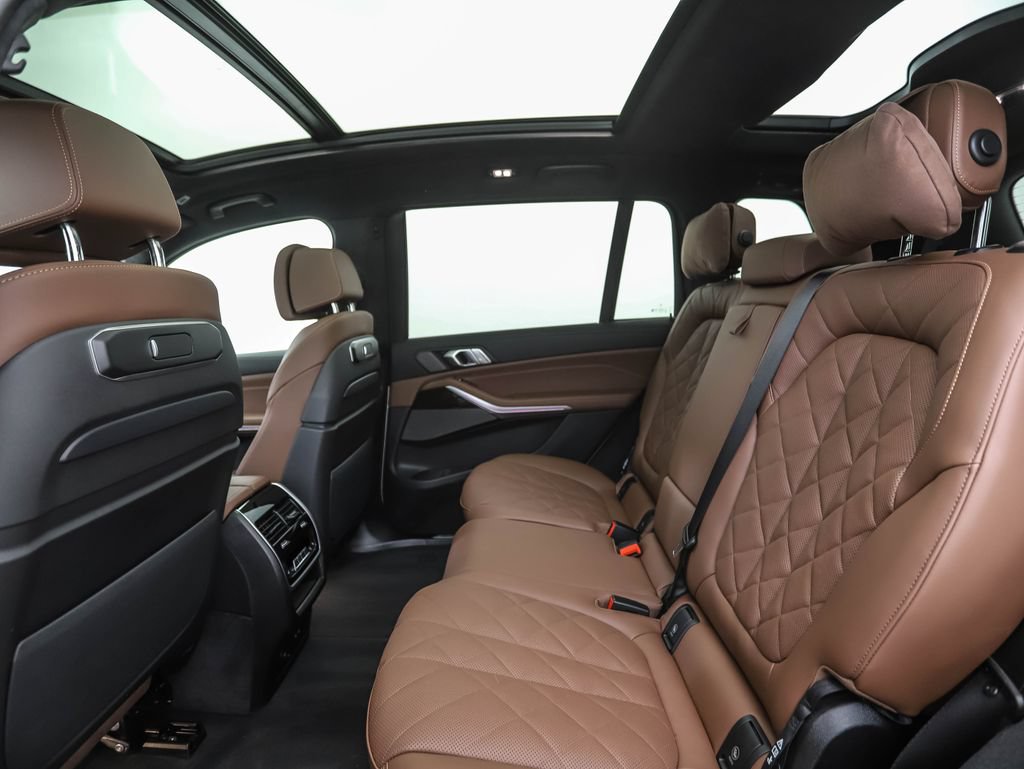 Certified 2026 BMW X7 xDrive40i AWD/4WD image 22