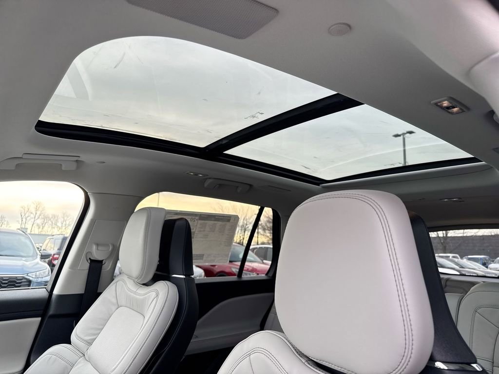 New 2026 Lincoln Aviator Reserve image 19