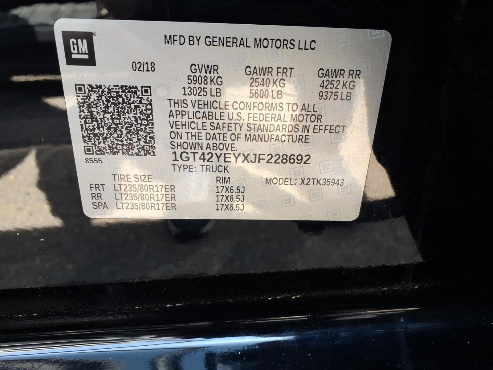 Used 2018 GMC Sierra 3500 Denali w/ Duramax Plus Package AWD/4WD image 38