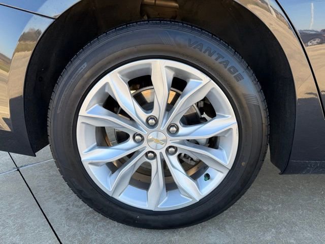 Used 2023 Chevrolet Malibu LT image 9