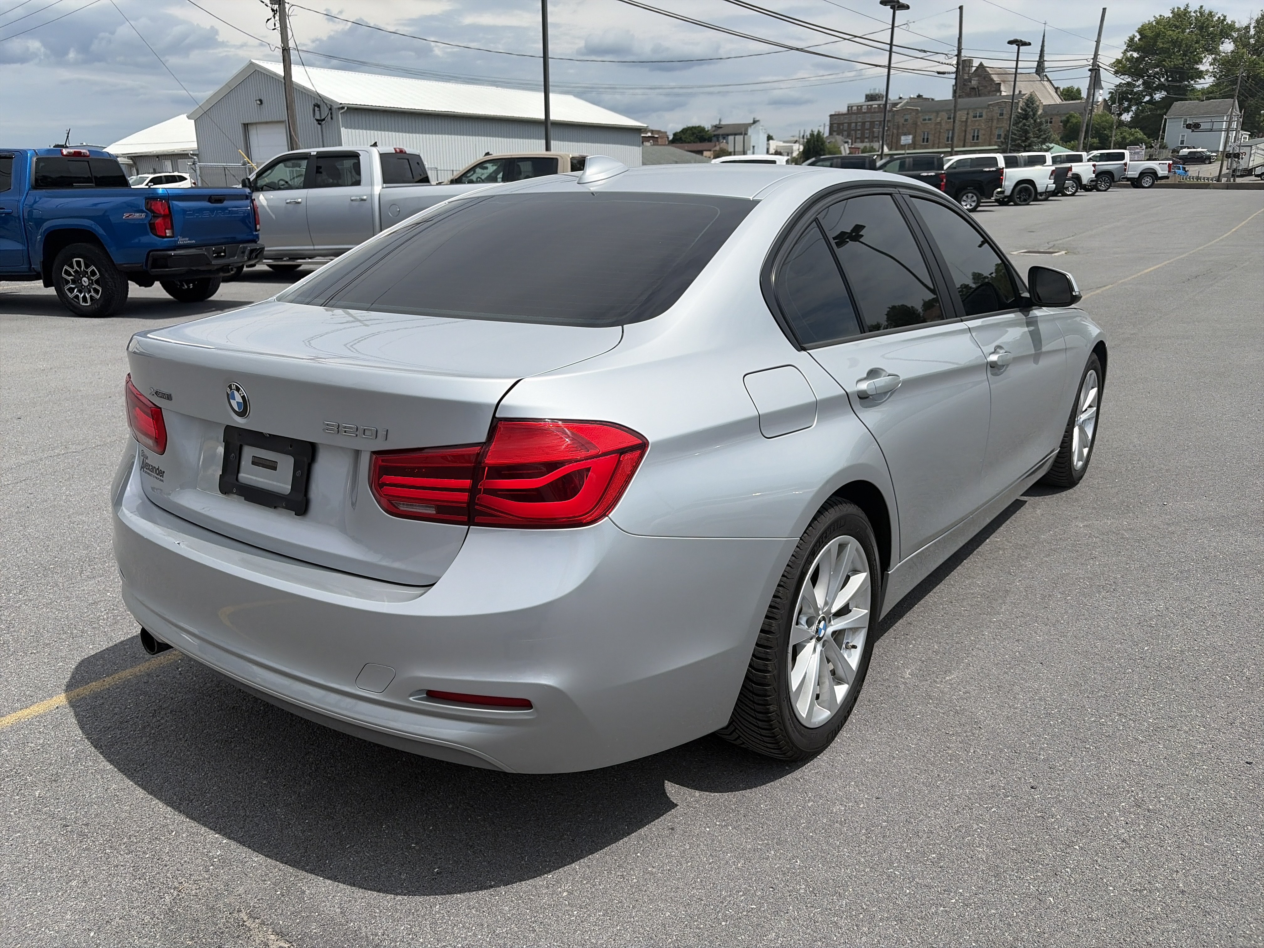 Used 2018 BMW 320i xDrive Sedan AWD/4WD video 3