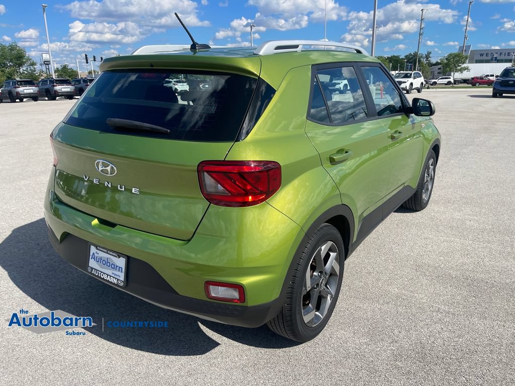 Used 2023 Hyundai Venue SEL w/ Cargo Package FWD image 5