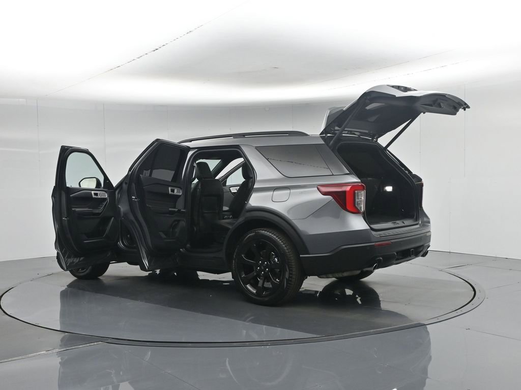 Used 2023 Ford Explorer ST-Line w/ Class IV Trailer Tow Package RWD image 40