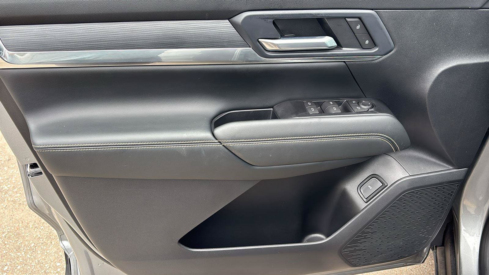 New 2026 GMC Terrain Elevation w/ Elevation Premium Package AWD/4WD image 15