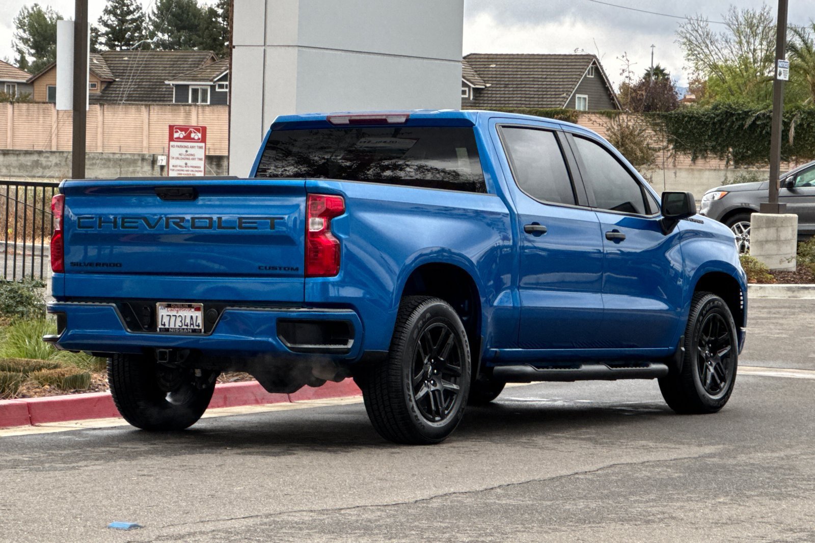 Used 2024 Chevrolet Silverado 1500 Custom w/ Turbomax Blackout Package RWD image 4