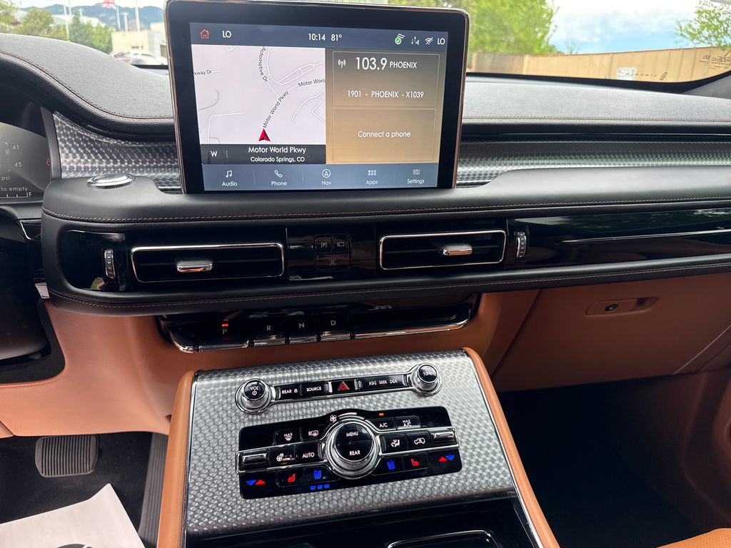 Certified 2023 Lincoln Aviator Black Label w/ Dynamic Handling Package AWD/4WD image 17