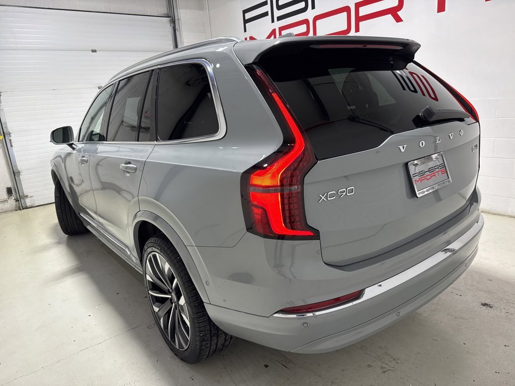 Used 2025 Volvo XC90 B6 Plus image 5