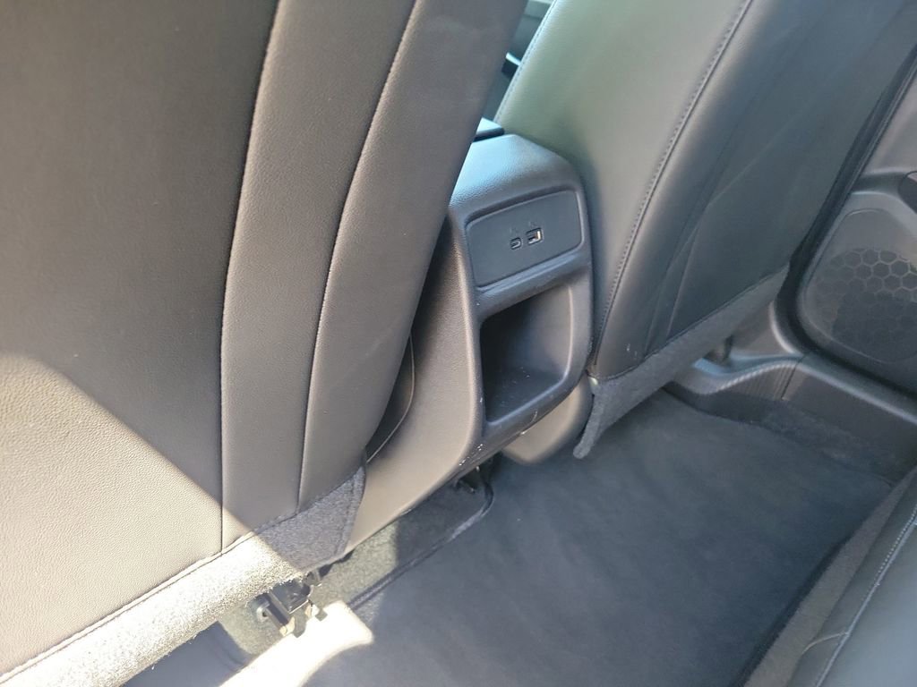 Used 2025 Chevrolet Trax LT FWD image 13