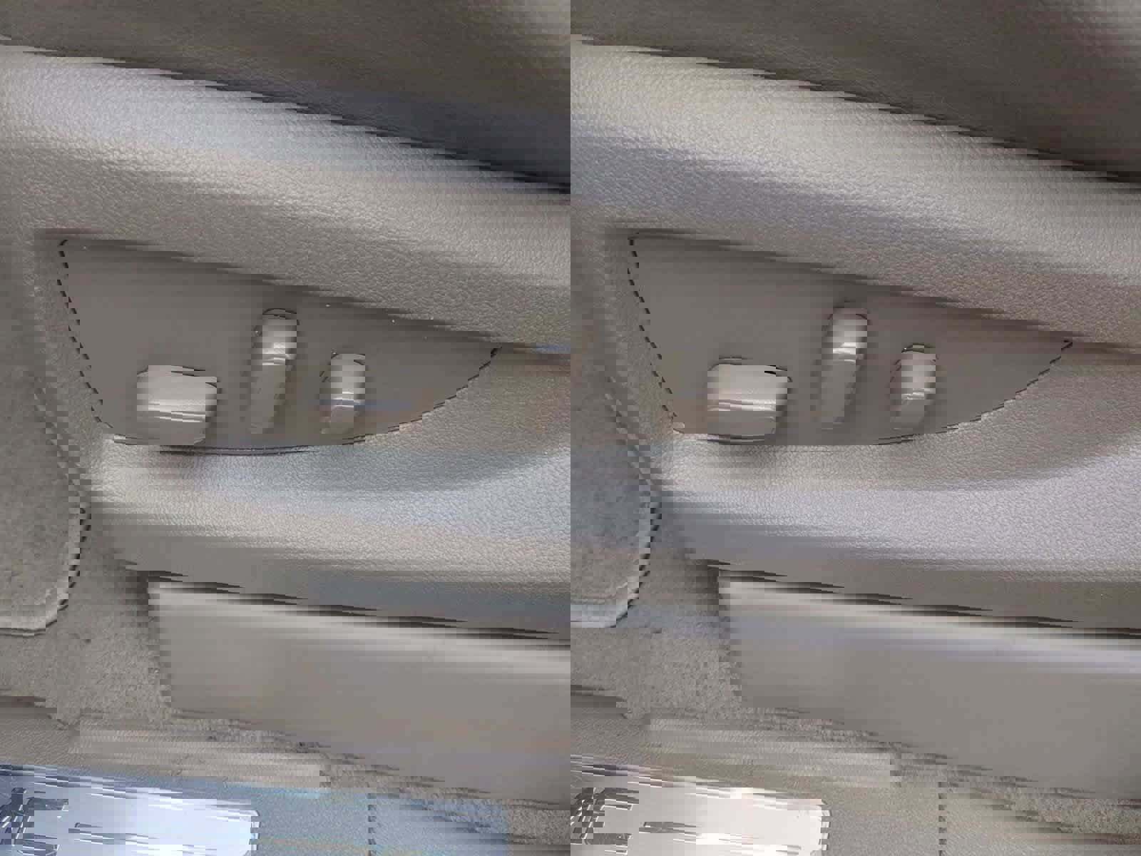 Used 2020 GMC Yukon XL SLT w/ Open Road Package image 17