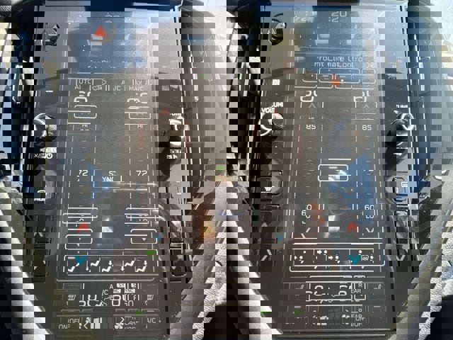 Certified 2026 Subaru Ascent Premium AWD/4WD image 18