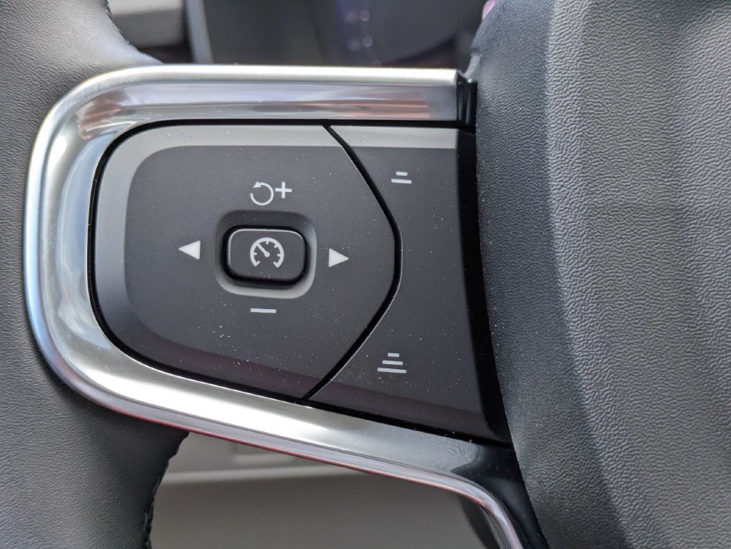 New 2026 Volvo XC40 B5 Ultra AWD/4WD image 27