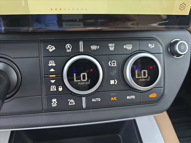 New 2026 Land Rover Defender 130 X-Dynamic SE AWD/4WD image 23