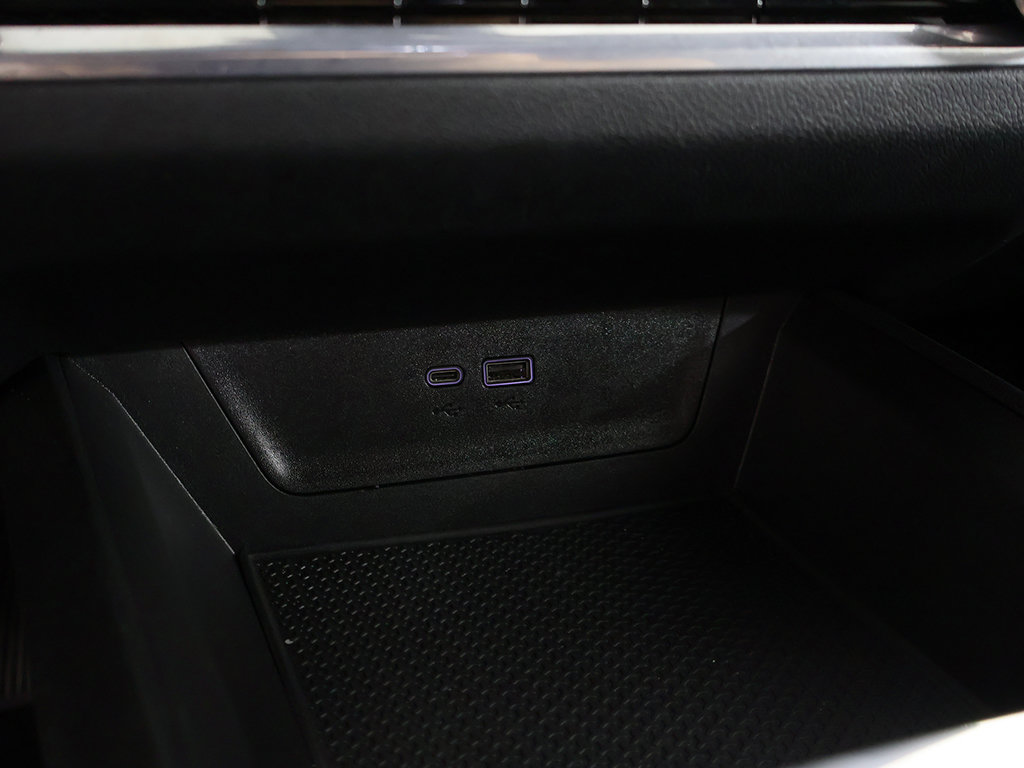 Used 2026 Chevrolet Equinox LT FWD image 51
