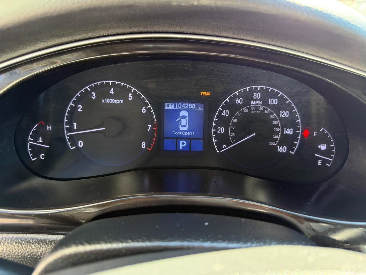 Used 2013 Hyundai Genesis 3.8 image 35