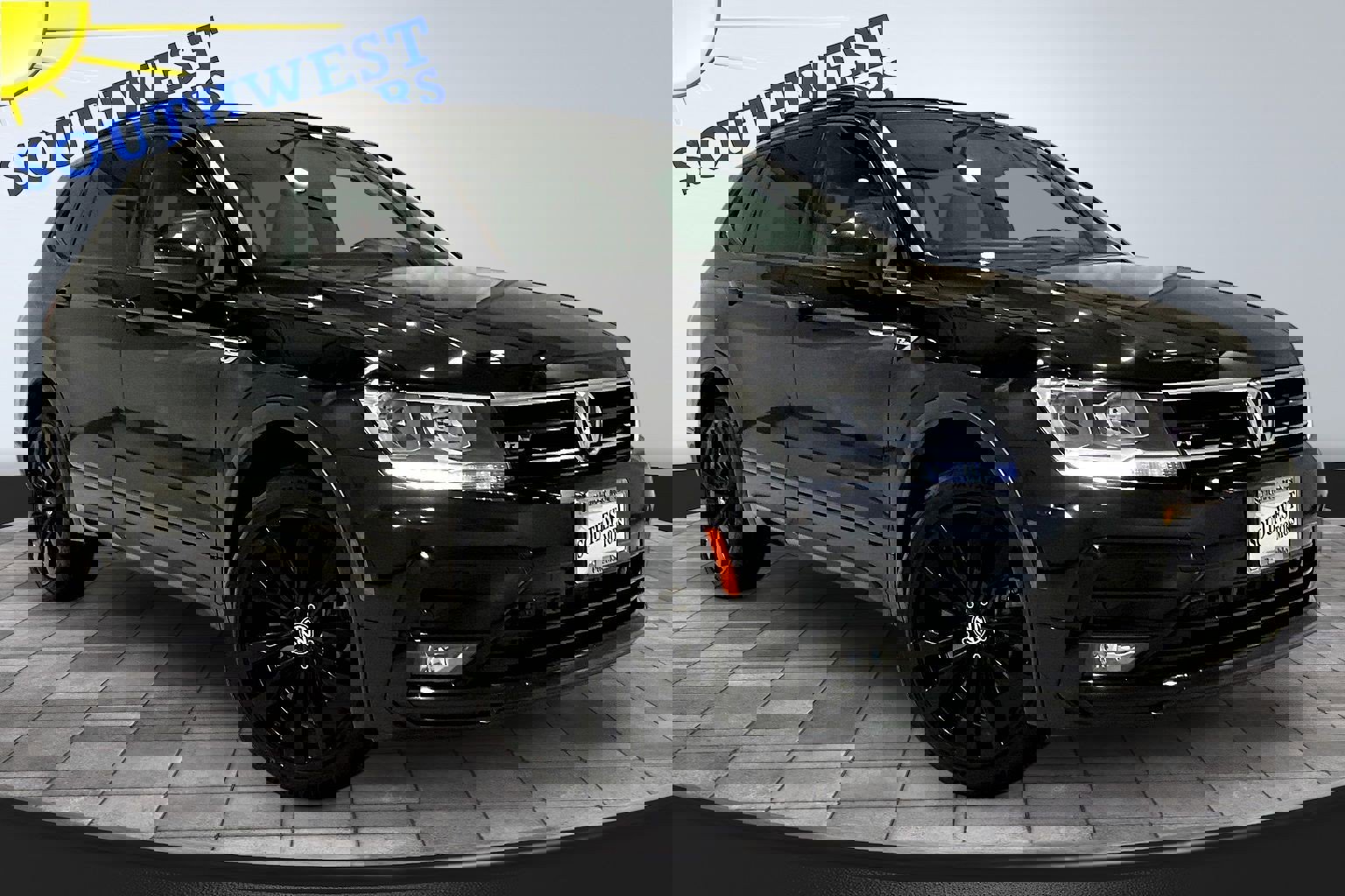 Used 2021 Volkswagen Tiguan SE R-Line image 3