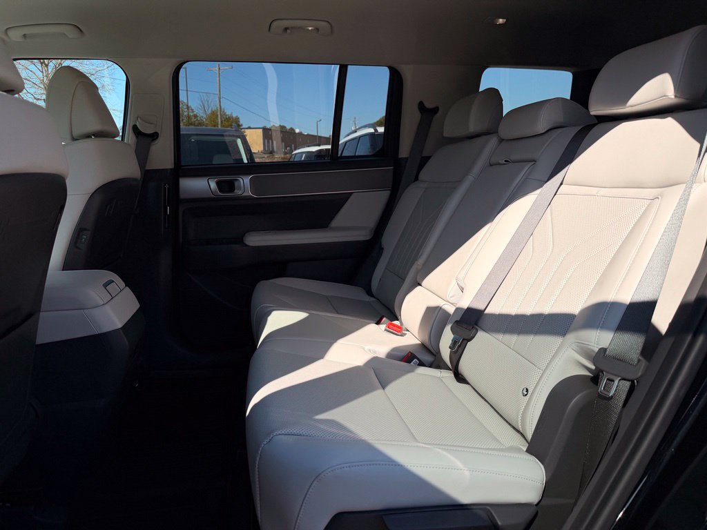 New 2027 Hyundai Santa Fe SEL FWD image 24