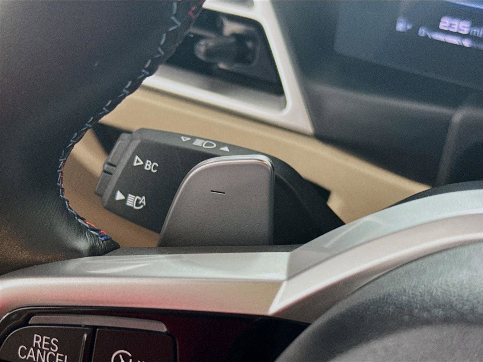 Used 2025 BMW 440i xDrive Coupe w/ Premium Package image 5