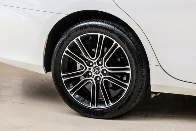 Used 2016 Toyota Camry SE FWD image 48
