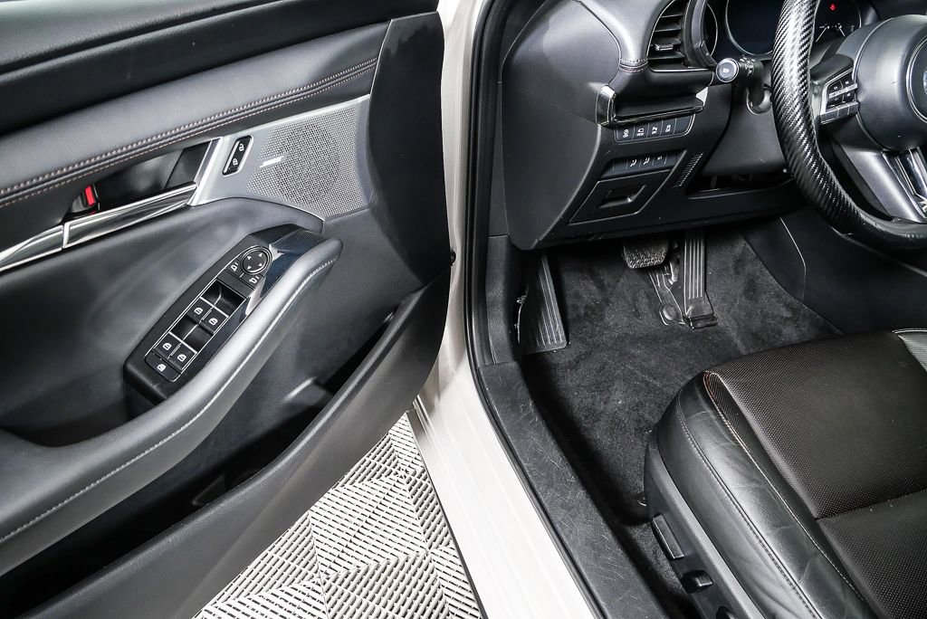 Used 2022 MAZDA MAZDA3 s image 13