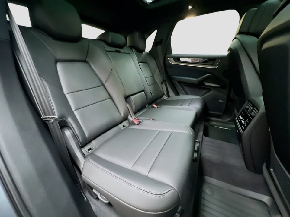 New 2026 Porsche Cayenne AWD/4WD image 29
