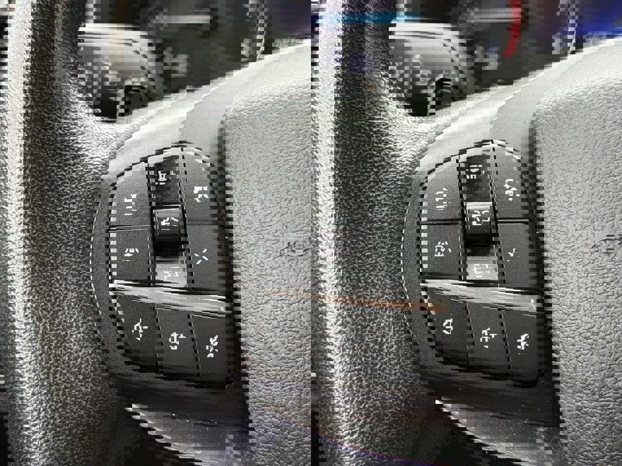 Used 2020 Ford Explorer Limited image 13