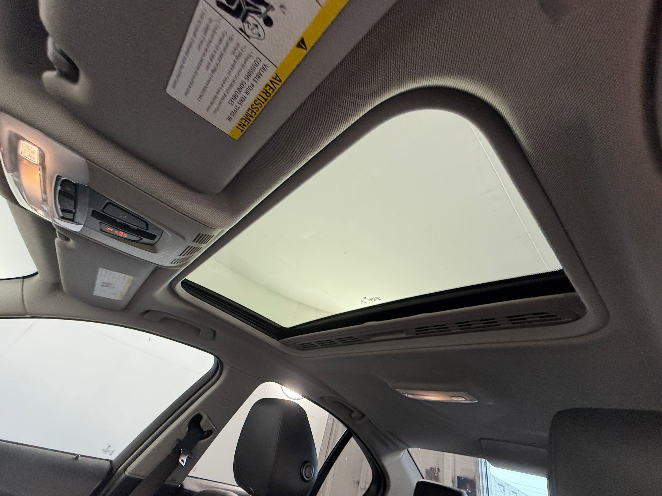 Used 2014 BMW 328i xDrive Sedan AWD/4WD image 15