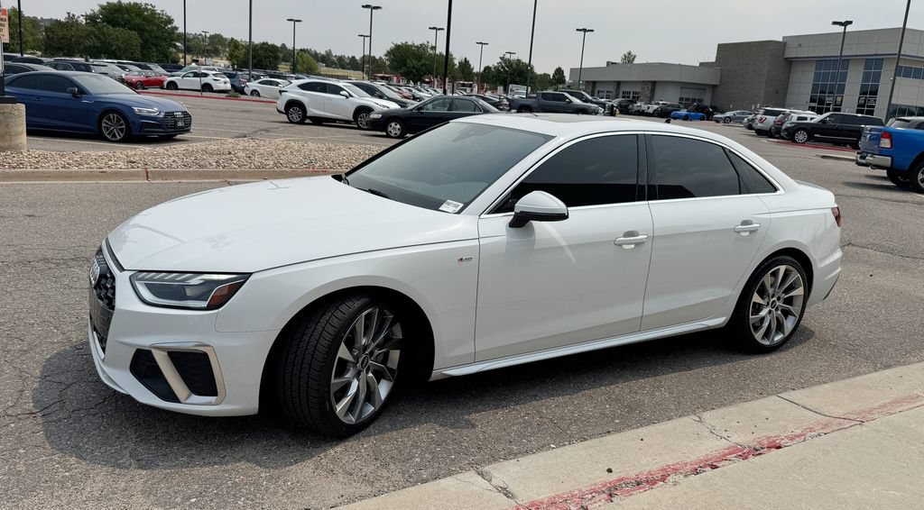 Used 2021 Audi A4 2.0T Premium Plus w/ Premium Plus Package AWD/4WD image 4