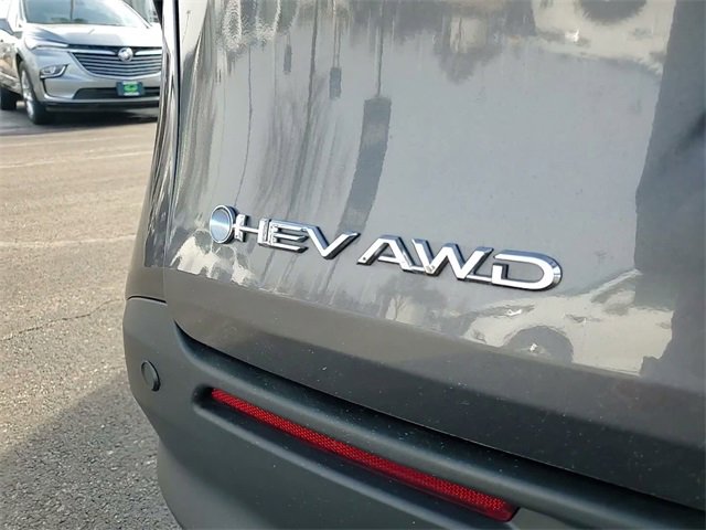 Used 2025 Toyota Sienna XLE w/ XLE Plus Package image 5