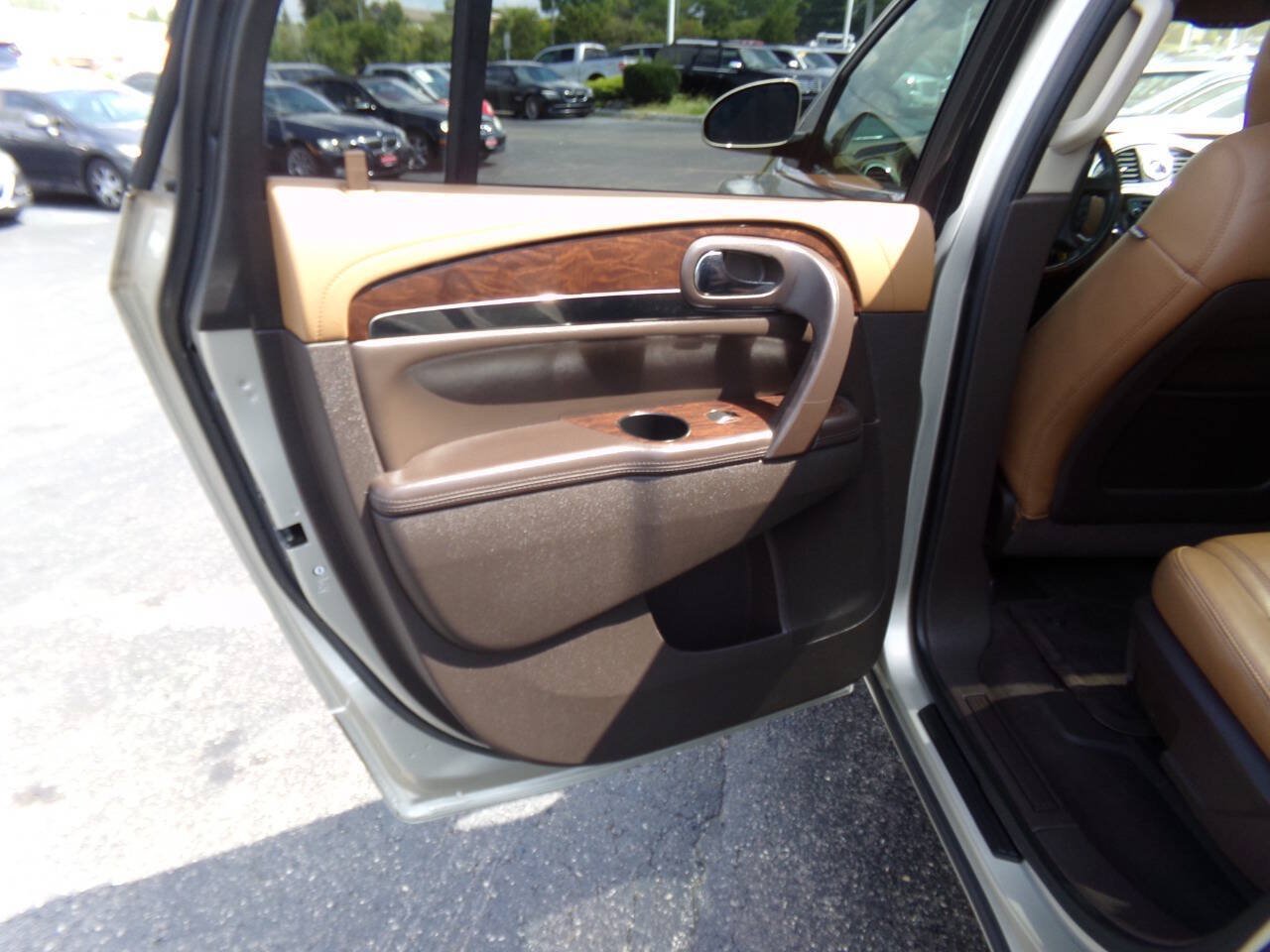Used 2014 Buick Enclave Leather w/ Trailering Provision Package AWD/4WD image 20