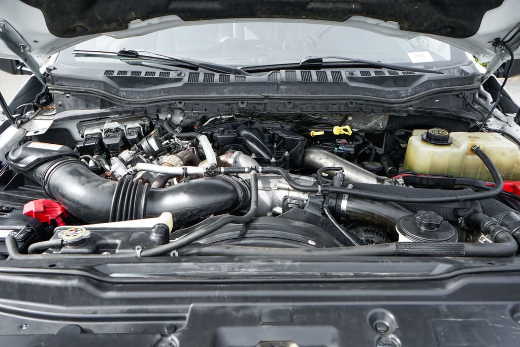 Used 2019 Ford F550 4x4 Crew Cab Super Duty image 12