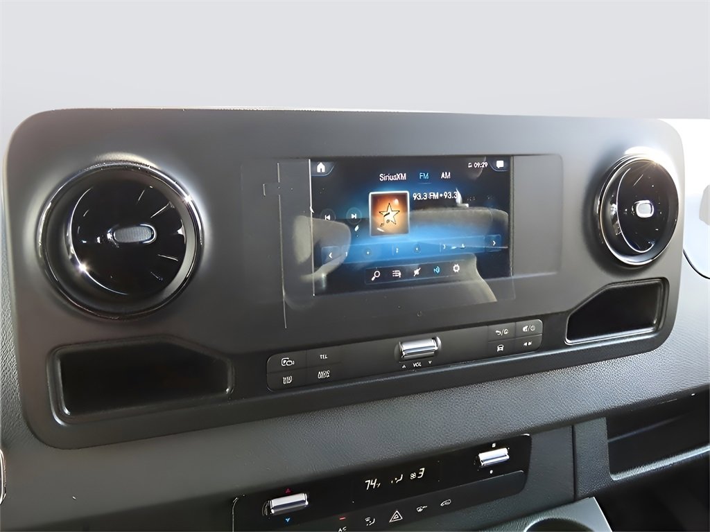 Used 2024 Mercedes-Benz Sprinter 2500 image 36