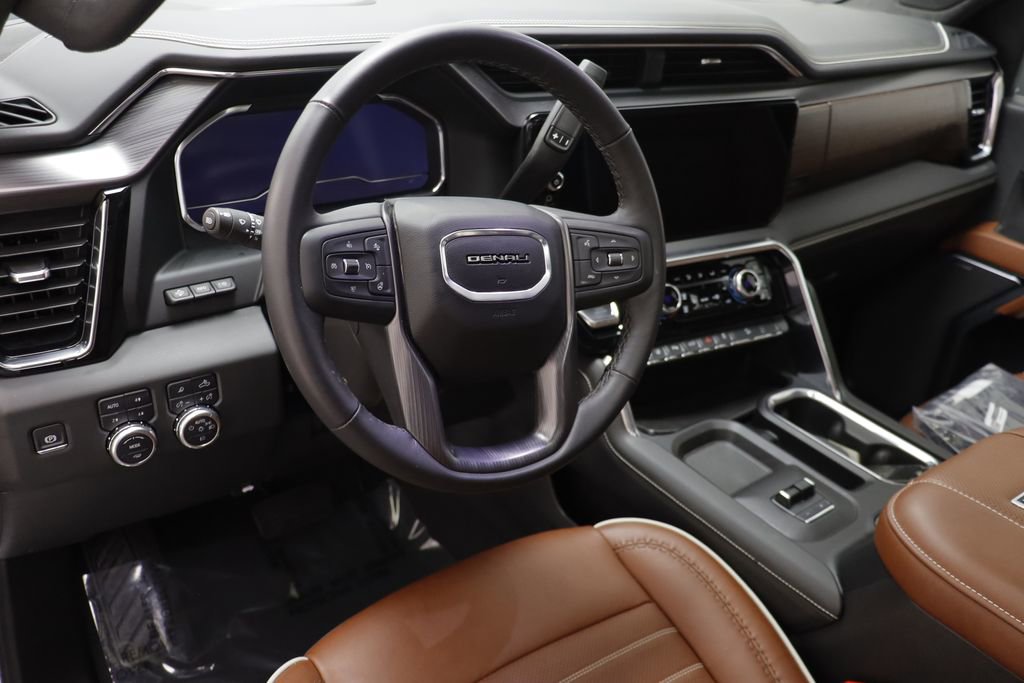 Used 2024 GMC Sierra 2500 Denali Ultimate w/ Max Trailering Package image 6