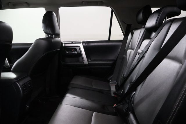 Certified 2024 Toyota 4Runner SR5 Premium w/ Moonroof Package AWD/4WD image 31