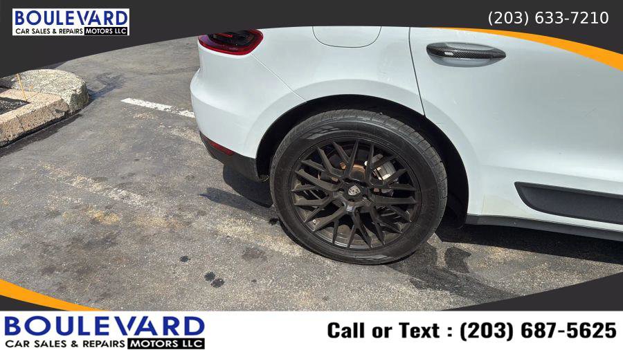 Used 2017 Porsche Macan S image 11