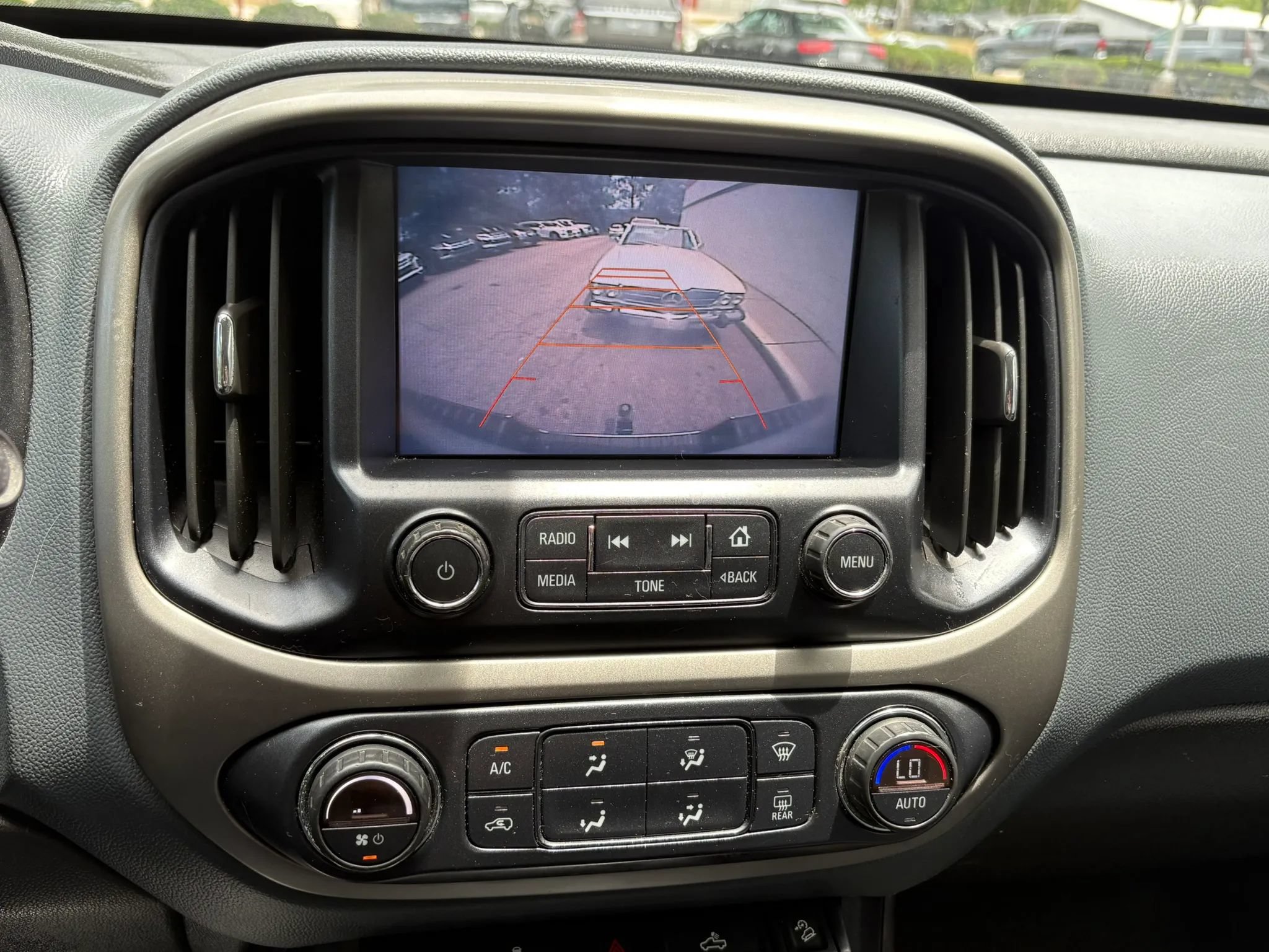 Used 2016 Chevrolet Colorado Z71 AWD/4WD image 30