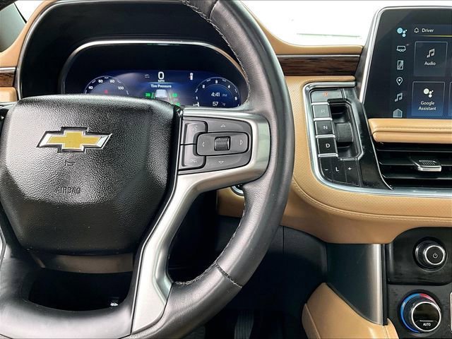 Used 2023 Chevrolet Suburban Premier w/ Advanced Technology Package AWD/4WD image 25