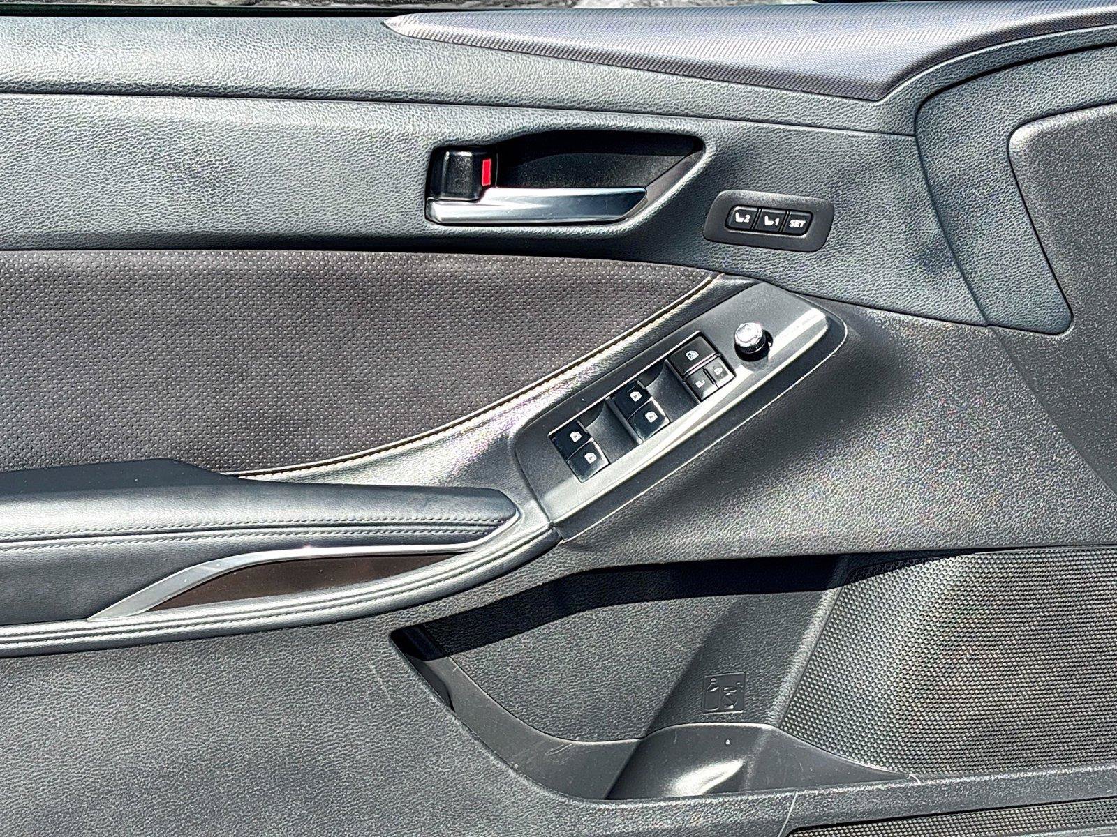 Used 2019 Toyota Avalon Touring FWD image 18