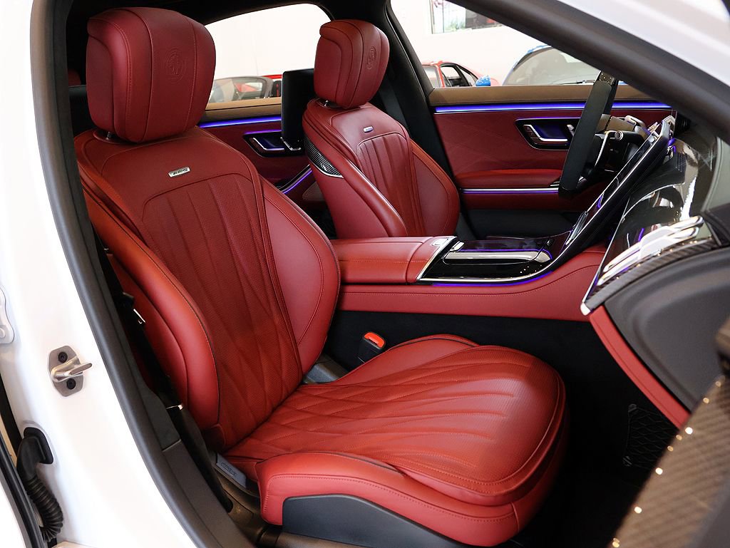 Used 2025 Mercedes-Benz S 63 AMG S image 12