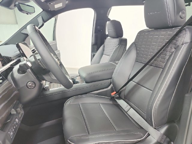 New 2026 GMC Sierra EV Denali AWD/4WD image 19
