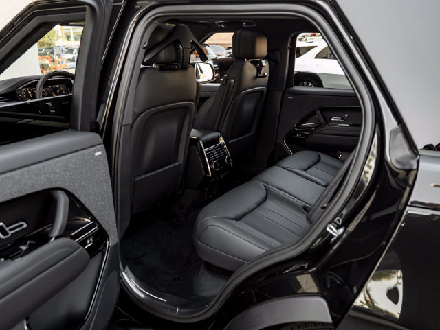 New 2026 Land Rover Range Rover Sport Dynamic SE AWD/4WD image 25