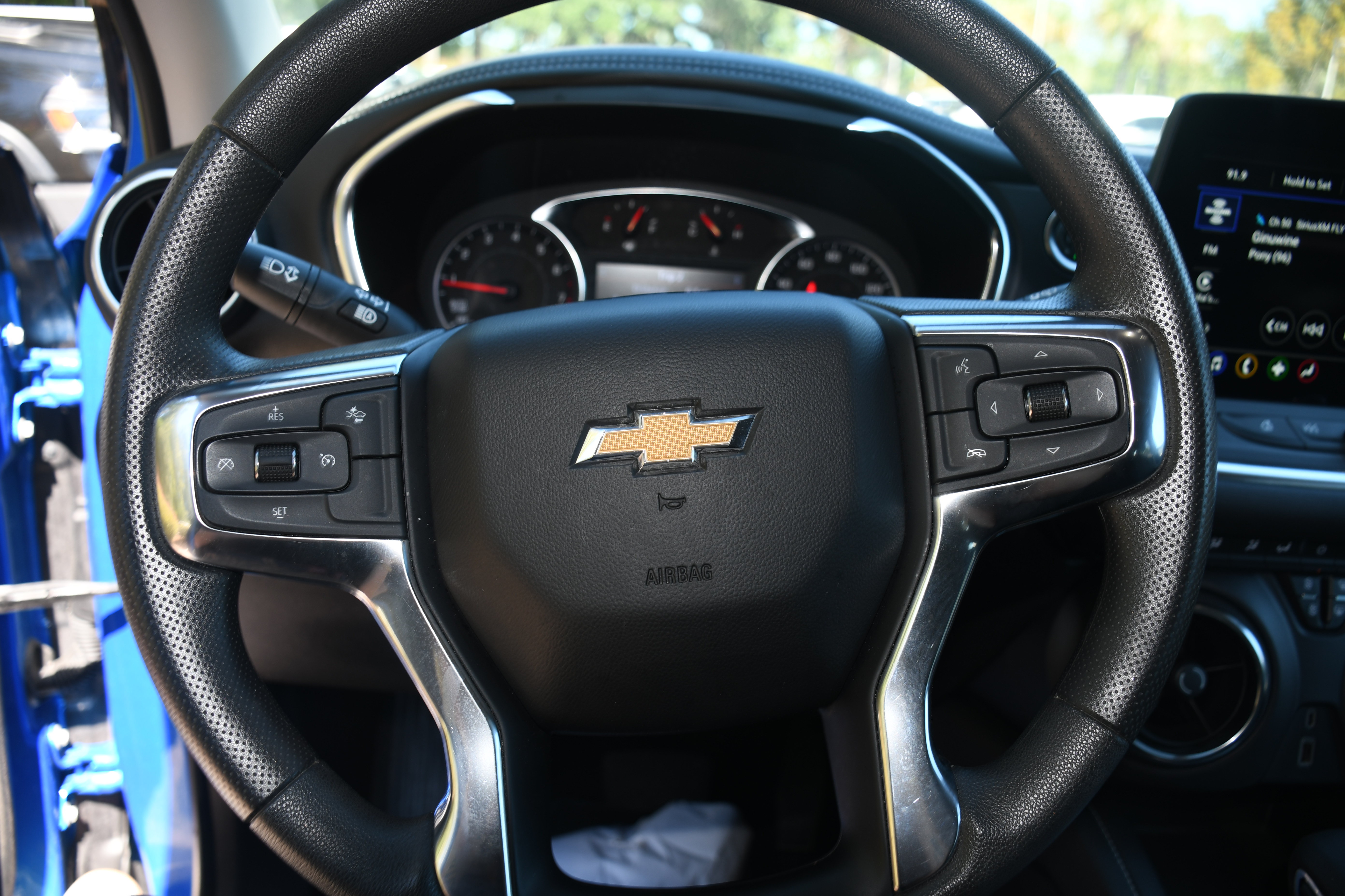 Used 2025 Chevrolet Blazer LT AWD/4WD image 12